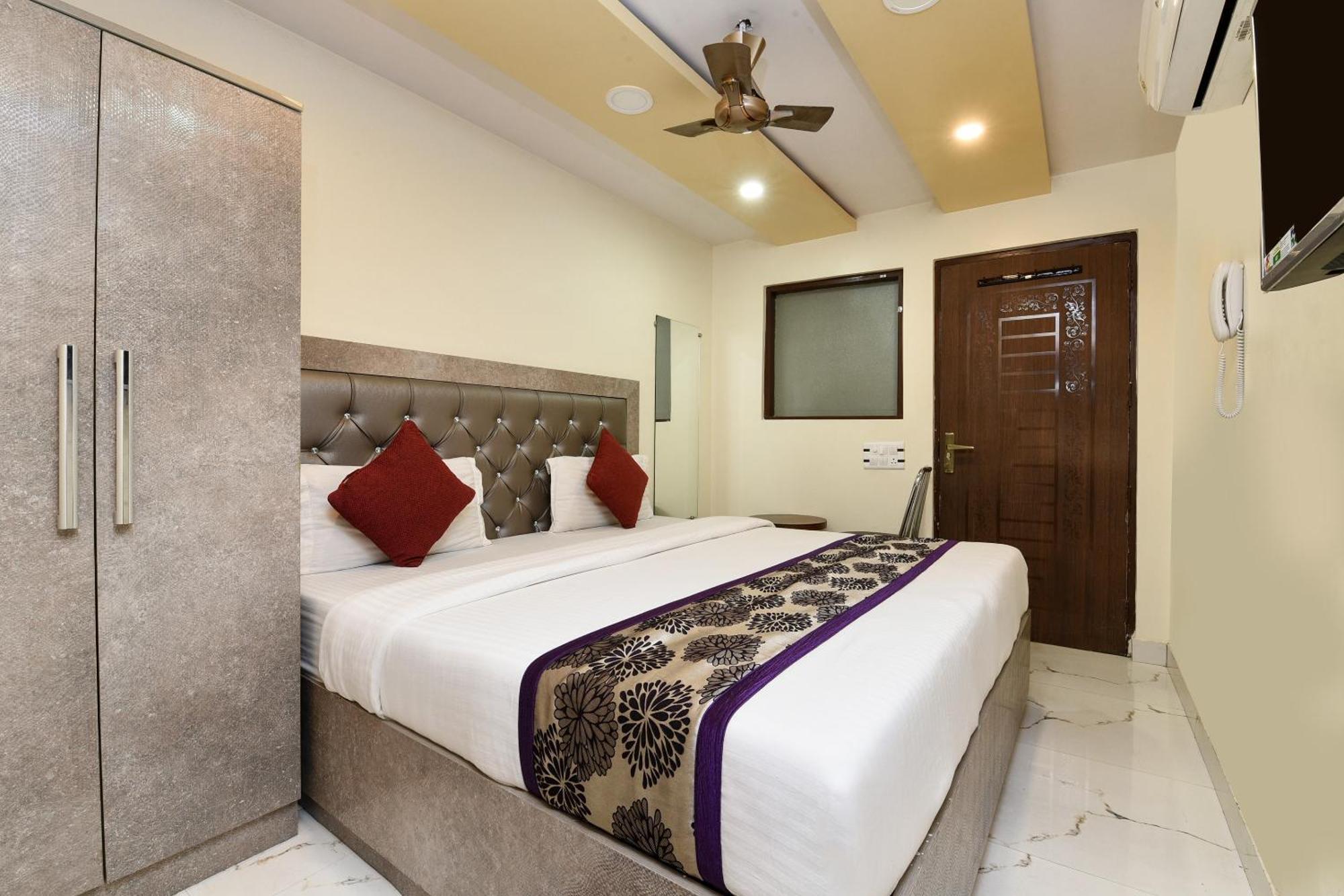Hotel O Rama Krishna Near Delhi Airport 3*