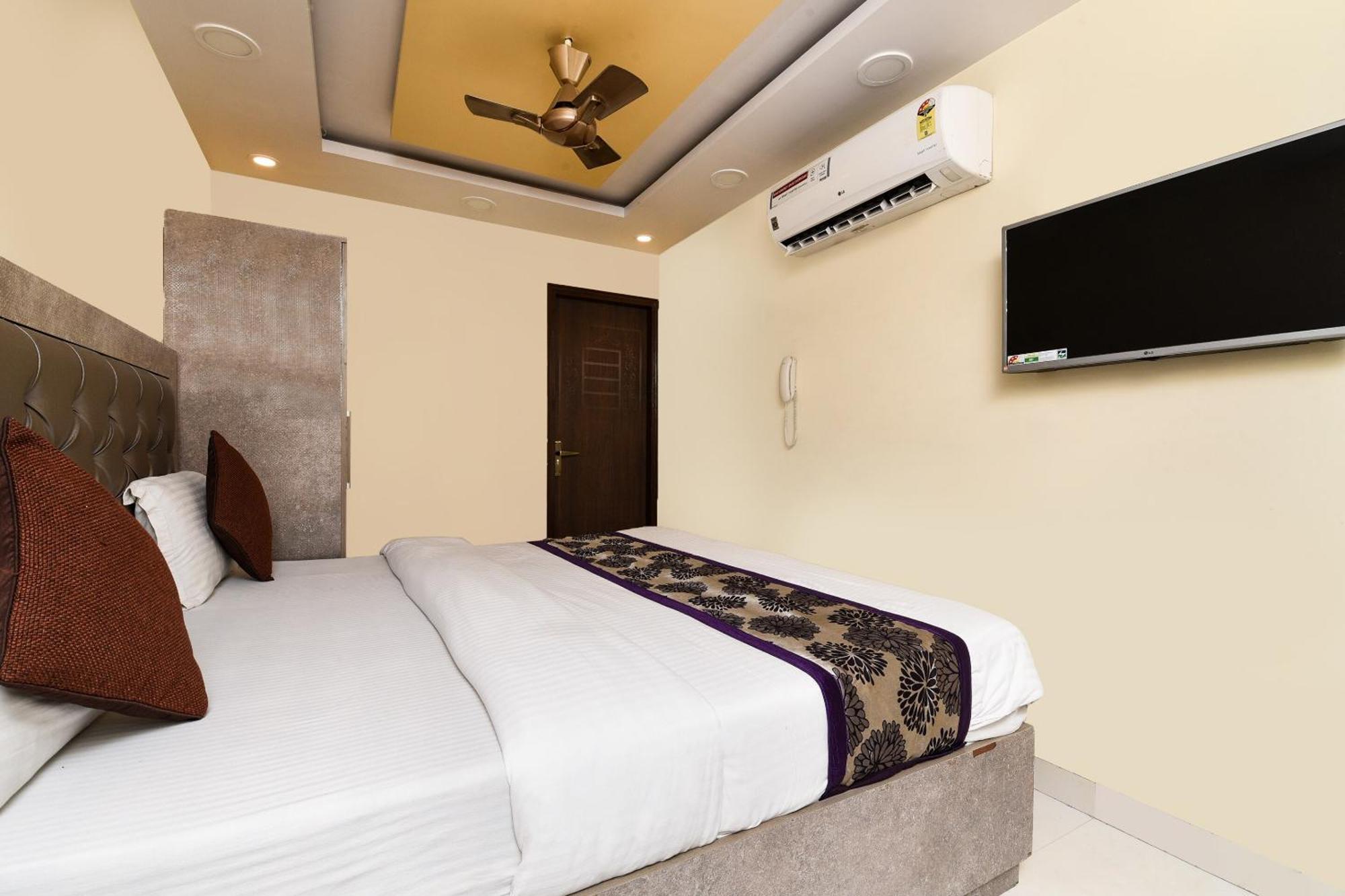 Hotel O Rama Krishna Near Delhi Airport
